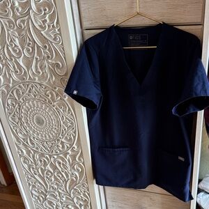 Woman’s Figs Navy V‑Neck Medical Scrub Top